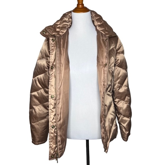 Kenneth Cole Women’s Gold Chevron Quilted Down Puffer Jacket Size M Packable - Picture 6 of 15
